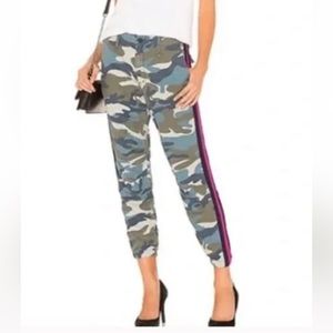 MOTHER the “No Zip Misfit” Camo joggers
